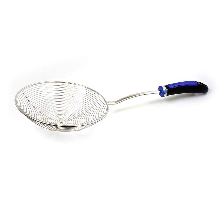 Metal Frying Oil Drainer Net Scoop Strainer with Plastic Handle R20 CM x 44 H 0673 (Parcel Rate)