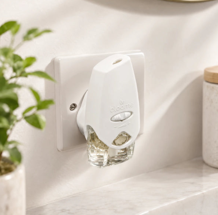 Scented Oil Plug-in Air Freshener for Continuous Home Fragrance Peaceful Evening Retreat 20ml Refill Adjustable 28 Days 1.2kg SKU MW-5056683934922-PP